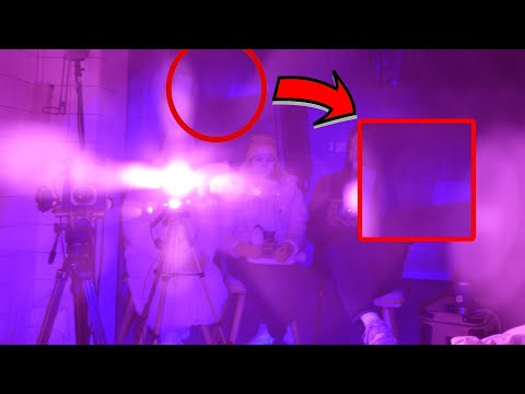 Viktoria Luise Hotel: Das Kamerateam wird zur Zielscheibe