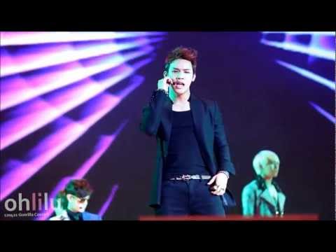 [Fancam] 120421 Guerilla Concert @ Lotte World - Imagine (short Hyunshik focus)