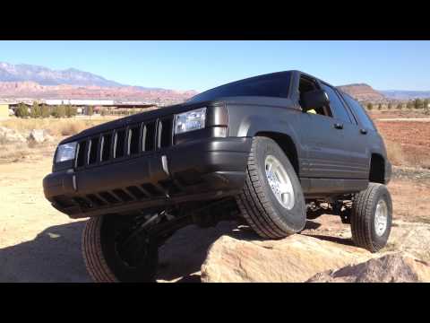 Trying The New 3.5 inch Rough Country Lift Out On My Jeep Grand Cherokee