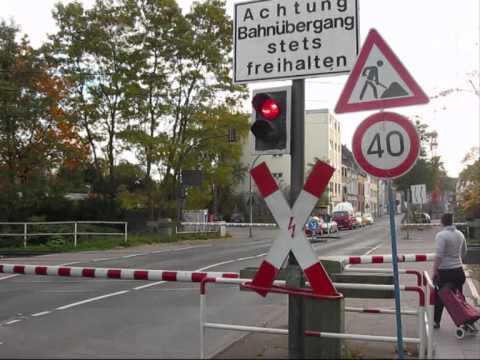 111029 Bahnübergangen Köln und Düren