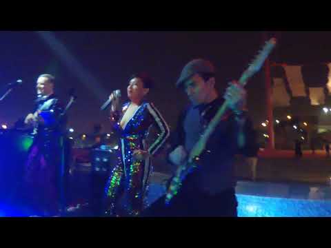 One way or another (party set)