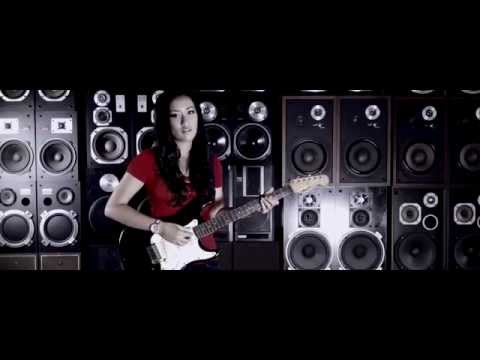 Laura Mam - Meet Me In The Rain - មន្តទឹកភ្លៀង