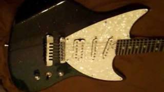 Video thumbnail for USA VACCARO GUITAR Black Holoflake by Anthony Kollar