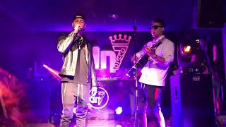 Justin quiles cantando monstruo en vivo