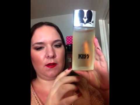 download lagu mp3 mp4 Kiss Her Perfume, download lagu Kiss Her Perfume gratis, unduh video klip Kiss Her Perfume