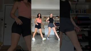 Download lagu reunited with my shuffle babe❤️(Dc @merja on tiktok) #shuffledance #footwork mp3