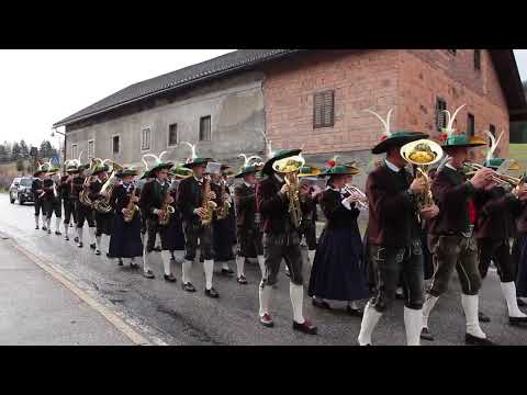 1. Mai  Weckruf 2022 Musikkapelle Niederdorf