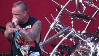 Five finger death punch: Needs Security Back Up @Heavy Montreal 2010