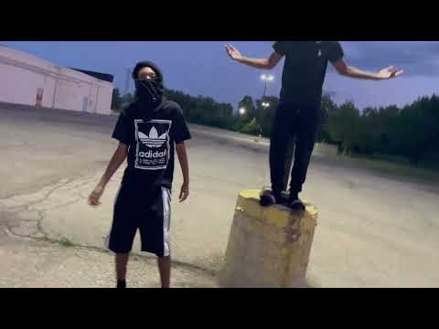 Yuno Miles x Yuno Marr - She Wanna Talk (Official Video)