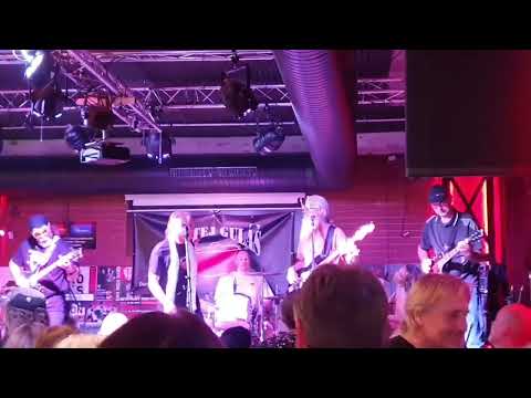 Hustej guláš - Máma táta (živě BRC Olomouc 27.10.2023) cover Hidba Praha