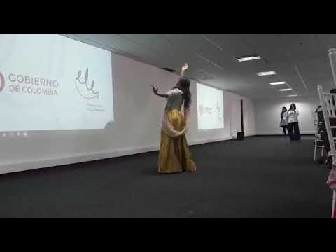 download lagu mp3 mp4 Becas Ele, download lagu Becas Ele gratis, unduh video klip Becas Ele