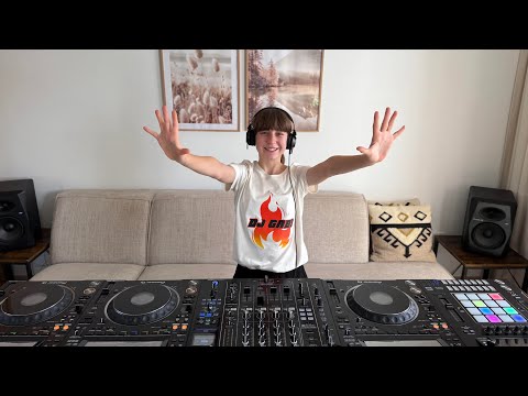 DJ GABI - 1 HOUR TECH HOUSE MIX JANUARY 2025 | MARBELLA SPAIN