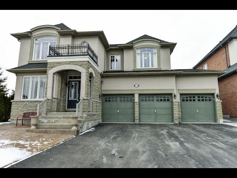 30 Quatro Crescent Brampton, Mitch and Monica Vora