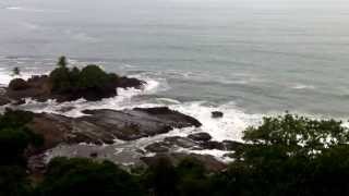 preview picture of video 'Waves in Dominical Costa Rica.'