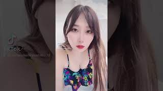 上下運動で揺れるおっぱい #Shorts #水着 #tiktok #video