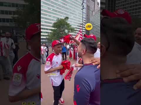 مصور آسيوي يوثّق جماهير الوداد في فيلادلفيا: الأفضل بلا منازع!