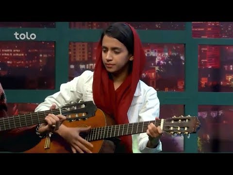 اجرای زیبای آهنگ "سر زمین من" با گیتار توسط گروه موسیقی برای صلح