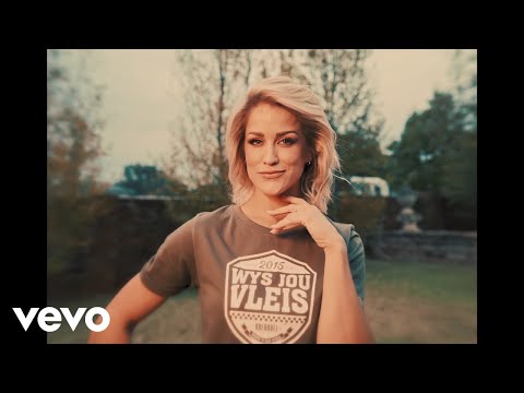 Caroline Grace - Kortbroek (Official Music Video)