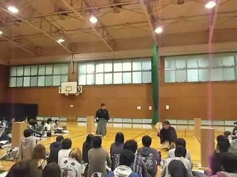 政治経済学科 2011/10/5日本文化学科「狂言祭」を開催5/5＜盆山2＞