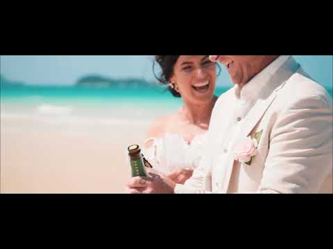 Lisa + Ewan | Whitehaven Beach Wedding
