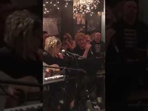 'Thinking Out Loud' Amy Wadge and Ed Sheeran @ The Bluebird Cafe Nashville 9/10/18