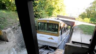 preview picture of video 'Funiculaire Vevey-Chardonne-Mont Pélerin (1)'