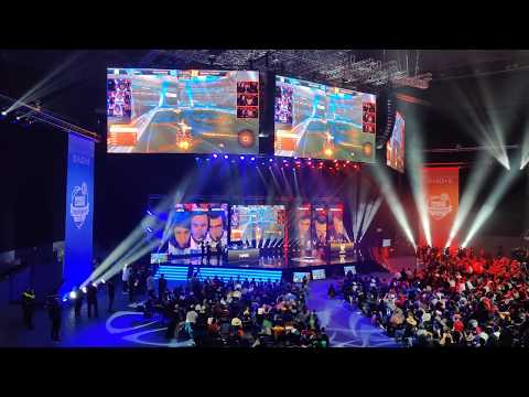 RLCS S8 - Live crowd goes crazy after epic JSTN demo goal in 4k