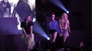 Taryn Manning Live on Stage Performing &quot;Send Me Your Love&quot;