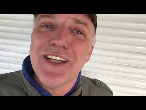 Gedicht und Tribüne bauen | Udo & Wilke