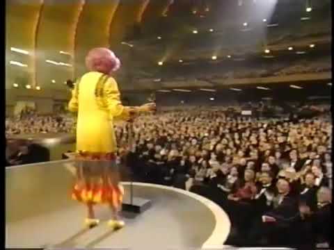 Dame Edna at the Tony Awards