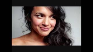 Seven Years (by Norah Jones live in Berlin &#39;04)