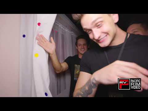 Cody Saintgnue and Timothy Granaderos Walks Through #universalhhn Insidious Maze  Reviews Experience