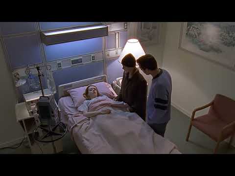 Buffy visits a comatose Willow at the hospital (2x22)