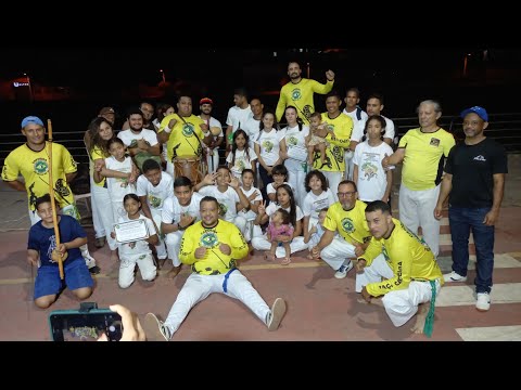 COMEMORAÇÃO DE 1 ANO DA RODA DO SHOPPING EM SALINAS MG. AXE BRASIL DE CAPOEIRA.  