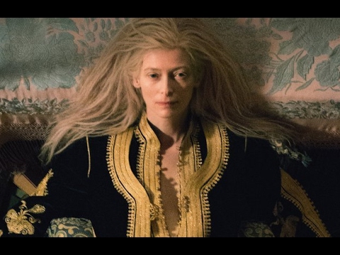 Only Lovers Left Alive — "Old Mirror Gag"