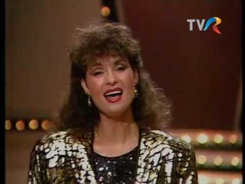 Angela Similea și formația Savoy