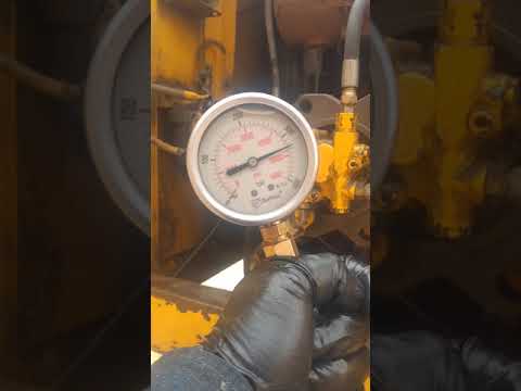presión hidráulica calibración en  bomba Kawasaki k3v 112 Kobelco  sk 210 a 4.900 psi ok