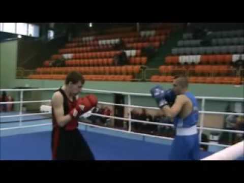 Dawid Posiłek (MOSM Tychy)  -  Michał Jurkiewicz (Akademia Boksu Roberta Gortata)