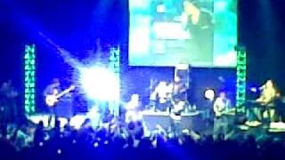 Arnel Pineda LIVE - (Encore) Foolish Heart