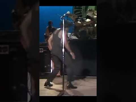 Keepin’ em on their toes 🎶 Comment below if you would have loved to see Mr. Dynamite perform live