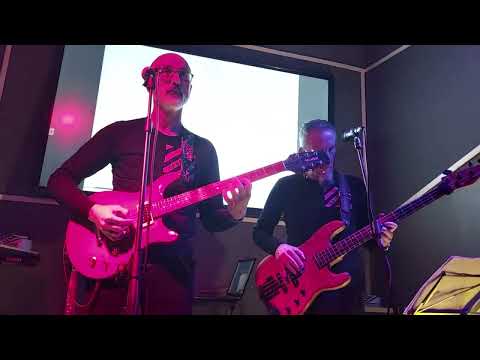 Absurdo - Casiotrone