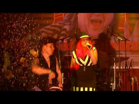 7. Dresdner Neujahrssingen – Save Ferris "Come on Eileen" mit Katja Hofmann