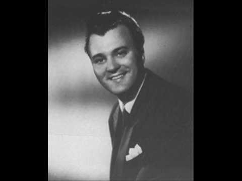 download lagu mp3 mp4 Roberto Acciaro O Salutaris Hostia, download mp3 Roberto Acciaro O Salutaris Hostia free downloadn, video klip Roberto Acciaro O Salutaris Hostia