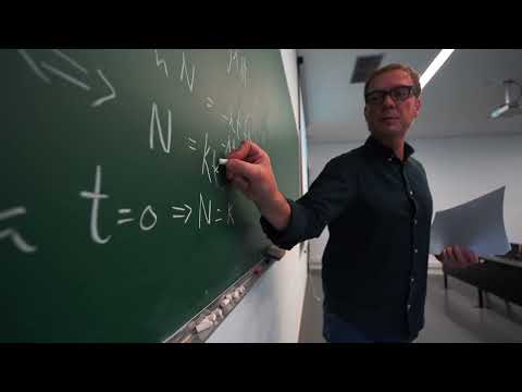 Why should you study in the Physics Department at the University of Coimbra