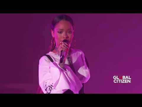 Rihanna " Work", Live