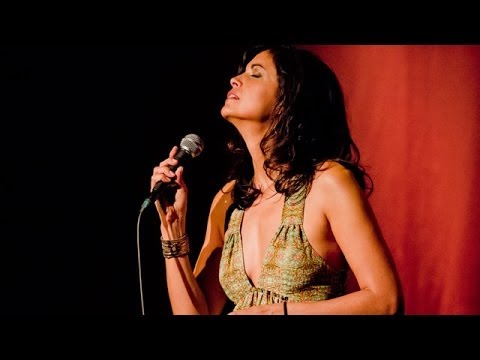 Jenny Chi - CD release "nosso mar", October 2013