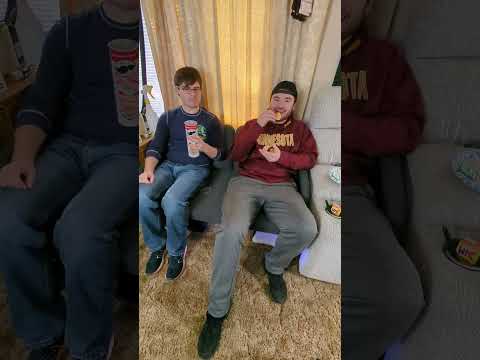 Pizza Pringles Review