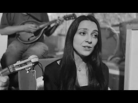 Trio Mandili & Legiana Collective - Shenma survilma (Dreaming about you)