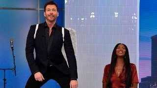 Naomi Campbell Teaches Harry Connick Jr to Walk the Runway