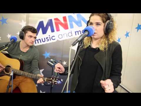 MNM: Laura Tesoro & Mikaël Ophoff - Bang Bang